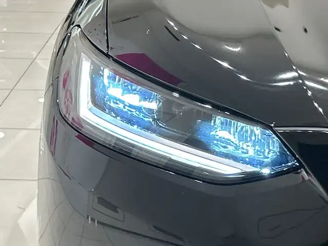 ホンダ ＺＲ－Ｖ ハイブリッド e:HEV Z 埼玉県 2024(令6)年 2.1万km クリスタルブラックパール ホンダセンシング/純正メーカーナビ/ BT/フルセグ/USB/カープレイ/全方位カメラ/パワーバックドア/レーダークルーズコントロール/レーンキープアシスト/LEDヘッドライト/革シート/シートヒーター/純正18インチアルミホイール/パドルシフト/ステアリングヒーター/オートブレーキホールド/ETC2.0/スマートキー×2/禁煙車