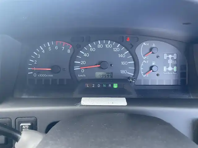 三菱 デリカ スペースギア 宮城県 2005(平17)年 8万km クールシルバーメタリック ワンオーナー/4WD/カーオーディオ/（型番：RY-390CD）/・CD/センターデフロック/アンチロック・ブレーキ・システム/ETC/純正アルミホイール/電動格納ミラー/パワーウィンドウ/3列シート/ウォークスルー/社外フロアマット/ドアバイザー/片側スライドドア