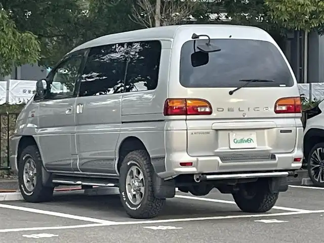 三菱 デリカ スペースギア 宮城県 2005(平17)年 8万km クールシルバーメタリック ワンオーナー/4WD/カーオーディオ/（型番：RY-390CD）/・CD/センターデフロック/アンチロック・ブレーキ・システム/ETC/純正アルミホイール/電動格納ミラー/パワーウィンドウ/3列シート/ウォークスルー/社外フロアマット/ドアバイザー/片側スライドドア