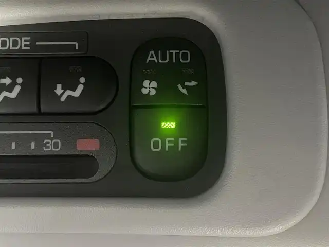 三菱 デリカ スペースギア 宮城県 2005(平17)年 8万km クールシルバーメタリック ワンオーナー/4WD/カーオーディオ/（型番：RY-390CD）/・CD/センターデフロック/アンチロック・ブレーキ・システム/ETC/純正アルミホイール/電動格納ミラー/パワーウィンドウ/3列シート/ウォークスルー/社外フロアマット/ドアバイザー/片側スライドドア