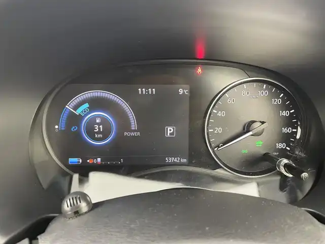 日産 キックス X 熊本県 2021(令3)年 5.4万km ダークメタルグレー/ピュアブラック 2トーン 純正ナビ　BT/CD/DVD/SD/AM/FM/・フルセグTV/プロパイロット/・オートクルーズコントロール/ビルトインETC/前方ドラレコ/インテリジェントルームミラー/電子パーキングブレーキ/オートブレーキホールド/革巻きステアリング/・ステアリングリモコン/プッシュスタート/・スマートキー/純正フロアマット/純正ドアバイザー/純正AW/LEDヘッドライト/・LEDフォグライト