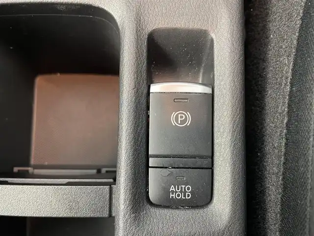 日産 キックス X 熊本県 2021(令3)年 5.4万km ダークメタルグレー/ピュアブラック 2トーン 純正ナビ　BT/CD/DVD/SD/AM/FM/・フルセグTV/プロパイロット/・オートクルーズコントロール/ビルトインETC/前方ドラレコ/インテリジェントルームミラー/電子パーキングブレーキ/オートブレーキホールド/革巻きステアリング/・ステアリングリモコン/プッシュスタート/・スマートキー/純正フロアマット/純正ドアバイザー/純正AW/LEDヘッドライト/・LEDフォグライト