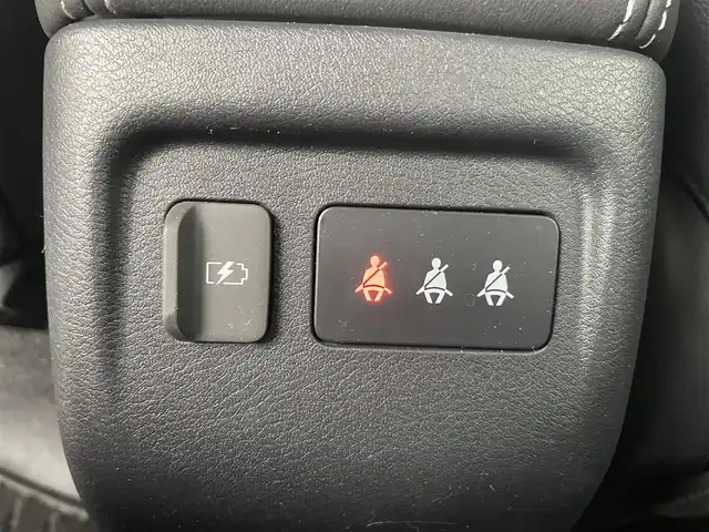 日産 キックス X 熊本県 2021(令3)年 5.4万km ダークメタルグレー/ピュアブラック 2トーン 純正ナビ　BT/CD/DVD/SD/AM/FM/・フルセグTV/プロパイロット/・オートクルーズコントロール/ビルトインETC/前方ドラレコ/インテリジェントルームミラー/電子パーキングブレーキ/オートブレーキホールド/革巻きステアリング/・ステアリングリモコン/プッシュスタート/・スマートキー/純正フロアマット/純正ドアバイザー/純正AW/LEDヘッドライト/・LEDフォグライト