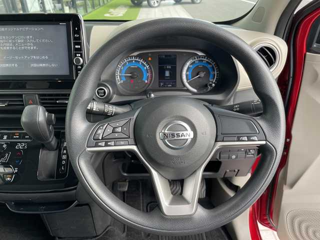 日産 デイズ X 愛知県 2019(令1)年 1.4万km スパークリングレッドM 純正9型ナビ/全方位カメラ/バックカメラ/コーナーセンサー/純正アルミホイール/LEDヘッドライト/オートライト/衝突軽減システム/フルセグ/CD DVD/Bluetooth/ステアリングスイッチ/スマートキー/プッシュスタート