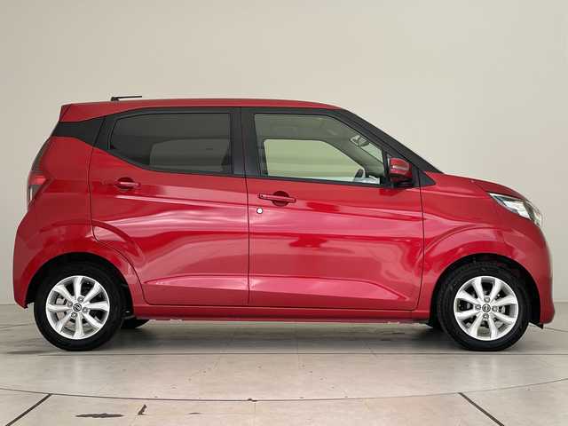 日産 デイズ X 愛知県 2019(令1)年 1.4万km スパークリングレッドM 純正9型ナビ/全方位カメラ/バックカメラ/コーナーセンサー/純正アルミホイール/LEDヘッドライト/オートライト/衝突軽減システム/フルセグ/CD DVD/Bluetooth/ステアリングスイッチ/スマートキー/プッシュスタート