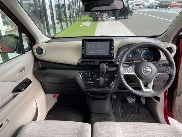 日産 デイズ X 愛知県 2019(令1)年 1.4万km スパークリングレッドM 純正9型ナビ/全方位カメラ/バックカメラ/コーナーセンサー/純正アルミホイール/LEDヘッドライト/オートライト/衝突軽減システム/フルセグ/CD DVD/Bluetooth/ステアリングスイッチ/スマートキー/プッシュスタート