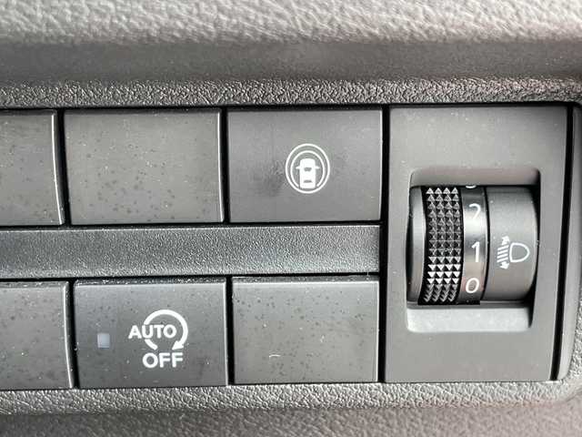 日産 デイズ X 愛知県 2019(令1)年 1.4万km スパークリングレッドM 純正9型ナビ/全方位カメラ/バックカメラ/コーナーセンサー/純正アルミホイール/LEDヘッドライト/オートライト/衝突軽減システム/フルセグ/CD DVD/Bluetooth/ステアリングスイッチ/スマートキー/プッシュスタート