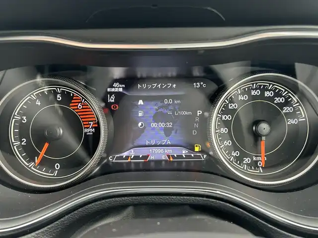 クライスラー・ジープ ジープ チェロキー リミテッド 茨城県 2019(平31)年 1.8万km ダイヤモンドブラッククリスタル テクノロジーパッケージ/プリクラッシュ/コーナーセンサー/アクティブクルーズコントロール/純正ナビ　TV/BT/AF/FM/バックカメラ/パワーバックドア（フットオープナー）/シートヒーター/シートベンチレーション/ルーフレール/パワーシート（シートメモリ付き）/USBポート/パドルシフト/ステアリングスイッチ/純正フロアマット/ドラレコ/LEDオートライト/オートハイビーム/アイドリングストップ/ETC