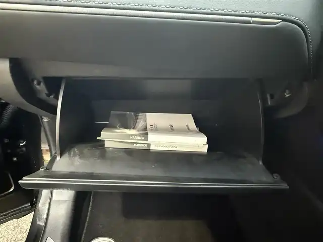 トヨタ ハリアー ハイブリッド Z レザーパッケージ 長崎県 2020(令2)年 5.2万km プレシャスブラックパール 登録時52017km/メーカーオプションナビ/・TV/・Bluetoothaudio/・Miracast/・JBLサウンド/全方位カメラ/ビルトインETC/レーダークルーズコントロール/シートヒーター/ベンチレーション/パワーバックドア/デジタルインナーミラー/クリアランスソナー/ブラインドスポットモニター/RCTA/調光ガラスルーフ