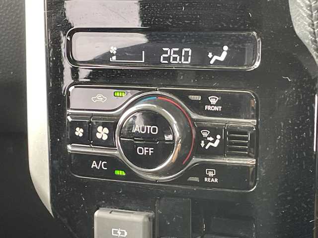 トヨタ ルーミー カスタムG－T 千葉県 2021(令3)年 2.2万km パールホワイトⅢ 社外7インメモリチナビ/(フルセグTV/BT/CD/DVD/FM/AM)/ドライブレコーダー前後/衝突被害軽減システム/車線逸脱警報/バックカメラ/追従式クルーズコントロール/両側パワースライドドア/横滑り防止装置/ETC/アイドリングストップ/LEDヘッドライト/フォグランプ/オートライト/ウィンカーミラー/電動格納ミラー/純正15インチAW/シートヒーター/シートリフター/ブレーキホールド/電子制御パーキング/プッシュスタート/スマートキー/フロアマット/取扱説明書/保証書