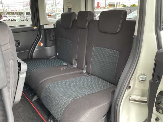 トヨタ ルーミー カスタムG－T 千葉県 2021(令3)年 2.2万km パールホワイトⅢ 社外7インメモリチナビ/(フルセグTV/BT/CD/DVD/FM/AM)/ドライブレコーダー前後/衝突被害軽減システム/車線逸脱警報/バックカメラ/追従式クルーズコントロール/両側パワースライドドア/横滑り防止装置/ETC/アイドリングストップ/LEDヘッドライト/フォグランプ/オートライト/ウィンカーミラー/電動格納ミラー/純正15インチAW/シートヒーター/シートリフター/ブレーキホールド/電子制御パーキング/プッシュスタート/スマートキー/フロアマット/取扱説明書/保証書