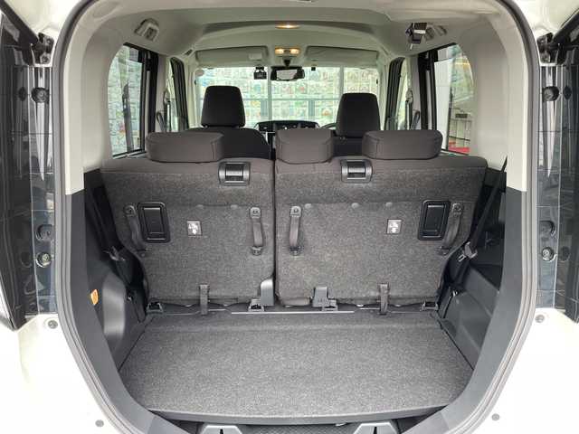 トヨタ ルーミー カスタムG－T 千葉県 2021(令3)年 2.2万km パールホワイトⅢ 社外7インメモリチナビ/(フルセグTV/BT/CD/DVD/FM/AM)/ドライブレコーダー前後/衝突被害軽減システム/車線逸脱警報/バックカメラ/追従式クルーズコントロール/両側パワースライドドア/横滑り防止装置/ETC/アイドリングストップ/LEDヘッドライト/フォグランプ/オートライト/ウィンカーミラー/電動格納ミラー/純正15インチAW/シートヒーター/シートリフター/ブレーキホールド/電子制御パーキング/プッシュスタート/スマートキー/フロアマット/取扱説明書/保証書