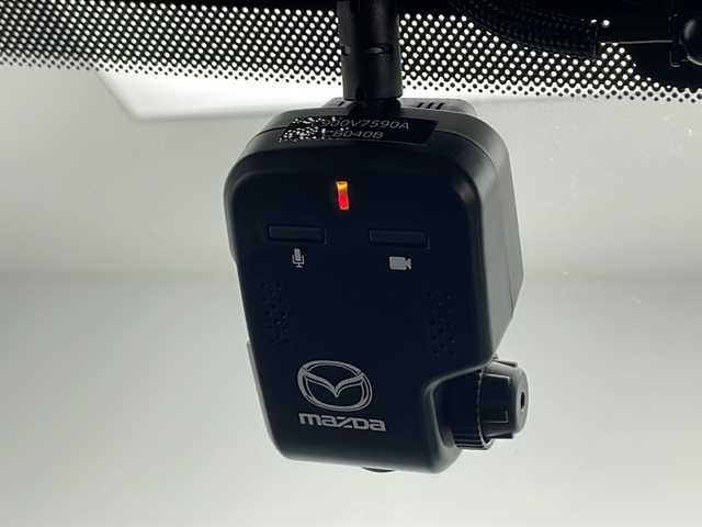 マツダ ＣＸ－５ XD Lパッケージ 千葉県 2022(令4)年 1.7万km ジェットブラックマイカ ワンオーナー/i-ACTIVSENSE/アドバンストスマートシティブレーキサポート/AT誤発進抑制制御/レーンキープアシストシステム/アダプティブLEDヘッドライト/ブラインドスポットモニタリング/リアクロストラフィックアラート/ドライバーアテンションアラート/マツダレーダークルーズコントロール/360°ビューモニター＋フロントパーキングセンサー/交通標識認識システム/純正ナビ/　Bluetooth/AM/FM/フルセグ/360度カメラ/パワーバックドア/純正19インチAW/本革シート/シートヒーター/ステアリングヒーター/ヘッドアップディスプレイ/オートライト/LEDヘッドライト/電子パーキング/オートブレーキホールド/プッシュスタート/スマートキー