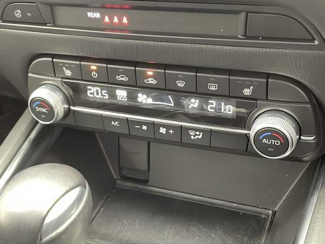 マツダ ＣＸ－５ XD Lパッケージ 千葉県 2022(令4)年 1.7万km ジェットブラックマイカ ワンオーナー/i-ACTIVSENSE/アドバンストスマートシティブレーキサポート/AT誤発進抑制制御/レーンキープアシストシステム/アダプティブLEDヘッドライト/ブラインドスポットモニタリング/リアクロストラフィックアラート/ドライバーアテンションアラート/マツダレーダークルーズコントロール/360°ビューモニター＋フロントパーキングセンサー/交通標識認識システム/純正ナビ/　Bluetooth/AM/FM/フルセグ/360度カメラ/パワーバックドア/純正19インチAW/本革シート/シートヒーター/ステアリングヒーター/ヘッドアップディスプレイ/オートライト/LEDヘッドライト/電子パーキング/オートブレーキホールド/プッシュスタート/スマートキー