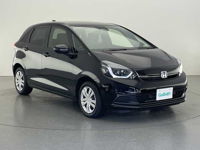 ホンダ フィット e:HEVホーム 長野県 2022(令4)年 4.2万km クリスタルブラックパール ホンダセンシング/・クルーズコントロール（追従あり）/・レーンキープアシスト/・衝突被害軽減システム/・クリアランスソナー/LEDヘッドライト/オートマチックハイビーム/オートライト/電動パーキングブレーキ/ブレーキホールド/コーナーセンサー（前後）/ハーフレザーシート/純正フロアマット/USB端子/スマートキー/スペアキー/取扱説明書