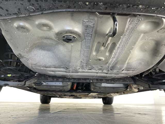 ホンダ フィット e:HEVホーム 長野県 2022(令4)年 4.2万km クリスタルブラックパール ホンダセンシング/・クルーズコントロール（追従あり）/・レーンキープアシスト/・衝突被害軽減システム/・クリアランスソナー/LEDヘッドライト/オートマチックハイビーム/オートライト/電動パーキングブレーキ/ブレーキホールド/コーナーセンサー（前後）/ハーフレザーシート/純正フロアマット/USB端子/スマートキー/スペアキー/取扱説明書