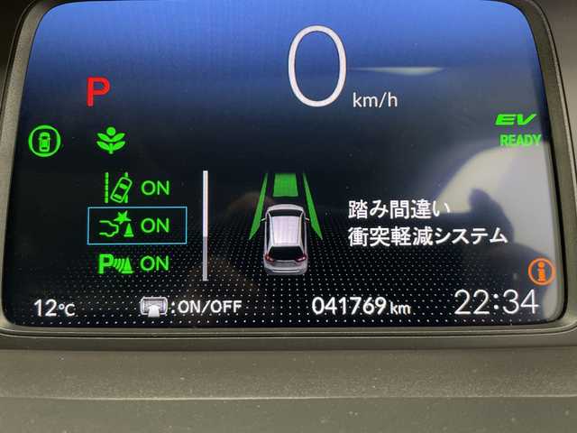 ホンダ フィット e:HEVホーム 長野県 2022(令4)年 4.2万km クリスタルブラックパール ホンダセンシング/・クルーズコントロール（追従あり）/・レーンキープアシスト/・衝突被害軽減システム/・クリアランスソナー/LEDヘッドライト/オートマチックハイビーム/オートライト/電動パーキングブレーキ/ブレーキホールド/コーナーセンサー（前後）/ハーフレザーシート/純正フロアマット/USB端子/スマートキー/スペアキー/取扱説明書