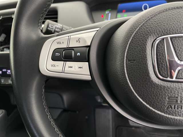 ホンダ フィット e:HEVホーム 長野県 2022(令4)年 4.2万km クリスタルブラックパール ホンダセンシング/・クルーズコントロール（追従あり）/・レーンキープアシスト/・衝突被害軽減システム/・クリアランスソナー/LEDヘッドライト/オートマチックハイビーム/オートライト/電動パーキングブレーキ/ブレーキホールド/コーナーセンサー（前後）/ハーフレザーシート/純正フロアマット/USB端子/スマートキー/スペアキー/取扱説明書