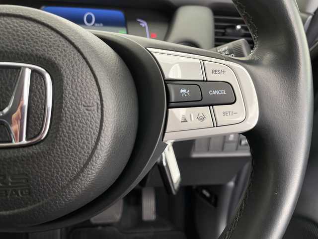 ホンダ フィット e:HEVホーム 長野県 2022(令4)年 4.2万km クリスタルブラックパール ホンダセンシング/・クルーズコントロール（追従あり）/・レーンキープアシスト/・衝突被害軽減システム/・クリアランスソナー/LEDヘッドライト/オートマチックハイビーム/オートライト/電動パーキングブレーキ/ブレーキホールド/コーナーセンサー（前後）/ハーフレザーシート/純正フロアマット/USB端子/スマートキー/スペアキー/取扱説明書