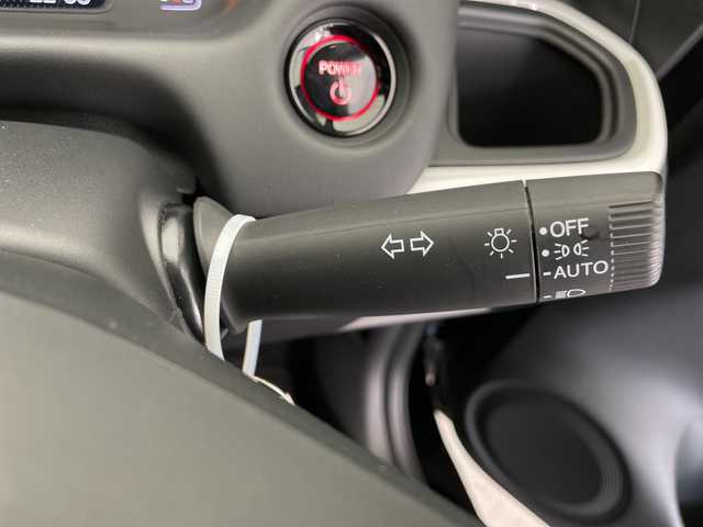 ホンダ フィット e:HEVホーム 長野県 2022(令4)年 4.2万km クリスタルブラックパール ホンダセンシング/・クルーズコントロール（追従あり）/・レーンキープアシスト/・衝突被害軽減システム/・クリアランスソナー/LEDヘッドライト/オートマチックハイビーム/オートライト/電動パーキングブレーキ/ブレーキホールド/コーナーセンサー（前後）/ハーフレザーシート/純正フロアマット/USB端子/スマートキー/スペアキー/取扱説明書