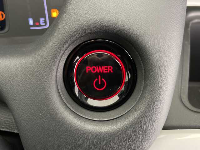 ホンダ フィット e:HEVホーム 長野県 2022(令4)年 4.2万km クリスタルブラックパール ホンダセンシング/・クルーズコントロール（追従あり）/・レーンキープアシスト/・衝突被害軽減システム/・クリアランスソナー/LEDヘッドライト/オートマチックハイビーム/オートライト/電動パーキングブレーキ/ブレーキホールド/コーナーセンサー（前後）/ハーフレザーシート/純正フロアマット/USB端子/スマートキー/スペアキー/取扱説明書