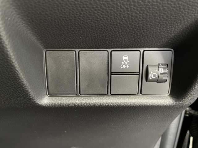 ホンダ フィット e:HEVホーム 長野県 2022(令4)年 4.2万km クリスタルブラックパール ホンダセンシング/・クルーズコントロール（追従あり）/・レーンキープアシスト/・衝突被害軽減システム/・クリアランスソナー/LEDヘッドライト/オートマチックハイビーム/オートライト/電動パーキングブレーキ/ブレーキホールド/コーナーセンサー（前後）/ハーフレザーシート/純正フロアマット/USB端子/スマートキー/スペアキー/取扱説明書