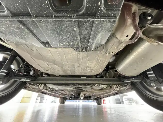 スズキ ソリオ バンディット HV MV 滋賀県 2023(令5)年 0.5万km メロウディープレッドパール 純正9型ナビ/（BT/CD/DVD/AppleCarPlay/AndroidAuto/フルセグ）/全方位カメラ/片側電動スライドドア/前後ドライブレコーダー/シートヒーター/衝突被害軽減ブレーキ/レーダークルーズコントロール/オートライト/オートハイビーム/LEDヘッドライト