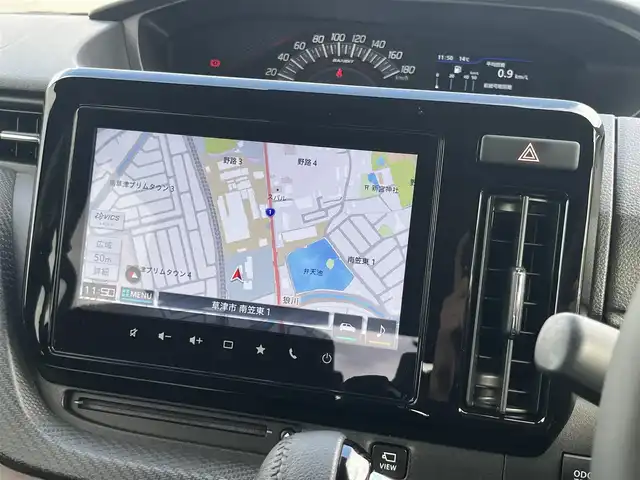 スズキ ソリオ バンディット HV MV 滋賀県 2023(令5)年 0.5万km メロウディープレッドパール 純正9型ナビ/（BT/CD/DVD/AppleCarPlay/AndroidAuto/フルセグ）/全方位カメラ/片側電動スライドドア/前後ドライブレコーダー/シートヒーター/衝突被害軽減ブレーキ/レーダークルーズコントロール/オートライト/オートハイビーム/LEDヘッドライト