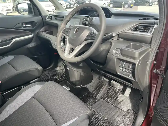 スズキ ソリオ バンディット HV MV 滋賀県 2023(令5)年 0.5万km メロウディープレッドパール 純正9型ナビ/（BT/CD/DVD/AppleCarPlay/AndroidAuto/フルセグ）/全方位カメラ/片側電動スライドドア/前後ドライブレコーダー/シートヒーター/衝突被害軽減ブレーキ/レーダークルーズコントロール/オートライト/オートハイビーム/LEDヘッドライト