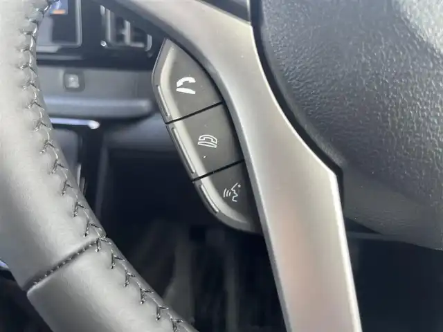 スズキ ソリオ バンディット HV MV 滋賀県 2023(令5)年 0.5万km メロウディープレッドパール 純正9型ナビ/（BT/CD/DVD/AppleCarPlay/AndroidAuto/フルセグ）/全方位カメラ/片側電動スライドドア/前後ドライブレコーダー/シートヒーター/衝突被害軽減ブレーキ/レーダークルーズコントロール/オートライト/オートハイビーム/LEDヘッドライト