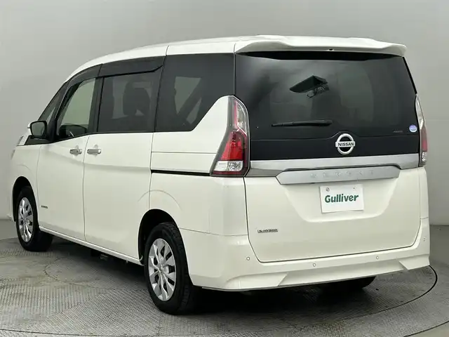 日産 セレナ X 道央・札幌 2018(平30)年 6.7万km ブリリアントホワイトパール ・４ＷＤ/・全方位カメラ/・純正９インチナビ/・オートステップ/・シートバックグリップ/・片側パワースライドドア/・アイドリングストップ/・横滑り防止機能/・レーンアシスト/・クルーズコントロール/・Ｗエアコン/・スマートキー＆プッシュスタート/・純正フロアマット/・オートエアコン/・ドアバイザー/・フルセグTV＆Ｂｌｕｅｔｏｏｔｈ＆ＣＤ＆ＤＶＤ/・ヘッドライトレベライザー/・ステアリングスイッチ/・２列目サンシェード