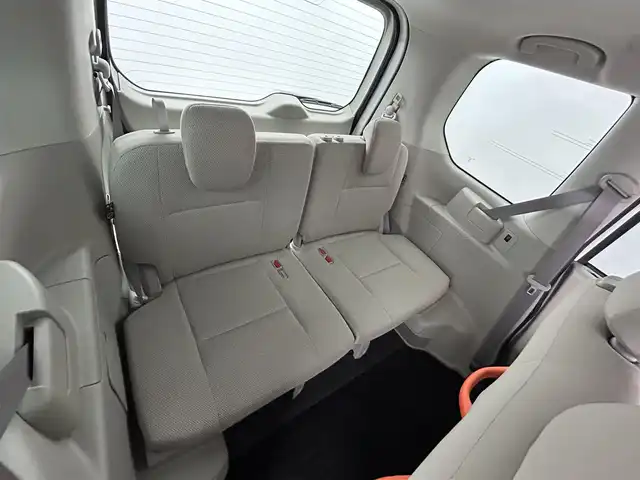 日産 セレナ X 道央・札幌 2018(平30)年 6.7万km ブリリアントホワイトパール ・４ＷＤ/・全方位カメラ/・純正９インチナビ/・オートステップ/・シートバックグリップ/・片側パワースライドドア/・アイドリングストップ/・横滑り防止機能/・レーンアシスト/・クルーズコントロール/・Ｗエアコン/・スマートキー＆プッシュスタート/・純正フロアマット/・オートエアコン/・ドアバイザー/・フルセグTV＆Ｂｌｕｅｔｏｏｔｈ＆ＣＤ＆ＤＶＤ/・ヘッドライトレベライザー/・ステアリングスイッチ/・２列目サンシェード