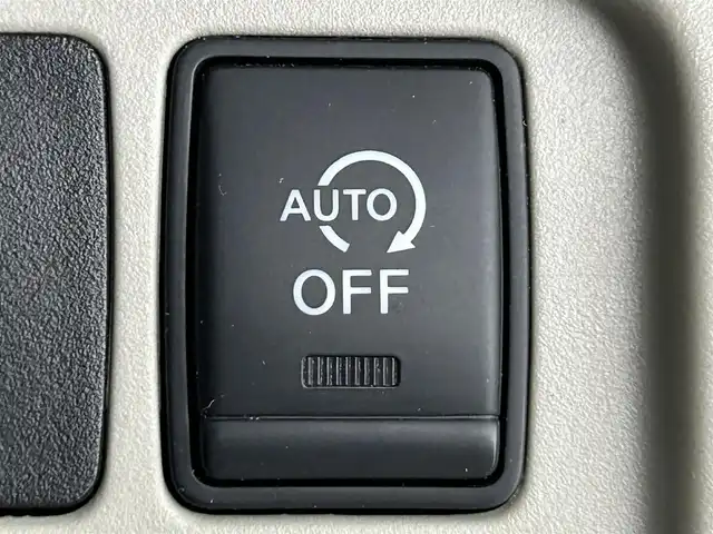 日産 セレナ X 道央・札幌 2018(平30)年 6.7万km ブリリアントホワイトパール ・４ＷＤ/・全方位カメラ/・純正９インチナビ/・オートステップ/・シートバックグリップ/・片側パワースライドドア/・アイドリングストップ/・横滑り防止機能/・レーンアシスト/・クルーズコントロール/・Ｗエアコン/・スマートキー＆プッシュスタート/・純正フロアマット/・オートエアコン/・ドアバイザー/・フルセグTV＆Ｂｌｕｅｔｏｏｔｈ＆ＣＤ＆ＤＶＤ/・ヘッドライトレベライザー/・ステアリングスイッチ/・２列目サンシェード