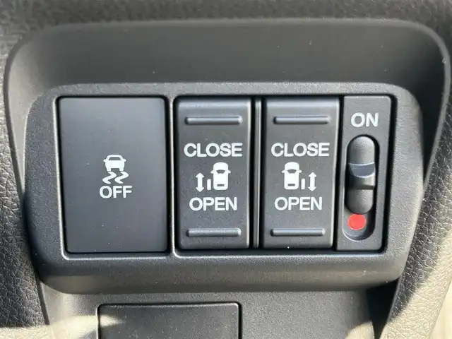 ホンダ フリード ハイブリット e:HEV AIR EX 愛媛県 2025(令7)年 0.1万km クリスタルブラックパール ホンダセンシング/クリアランスソナー/純正15インチアルミホイール/両側パワースライドドア/アダプティブクルーズコントロール/ブラインドスポットモニター/ハーフレザーシート/シートヒーター/前後コーナーセンサー/オートマチックハイビーム/LEDヘッドライト/スマートキー