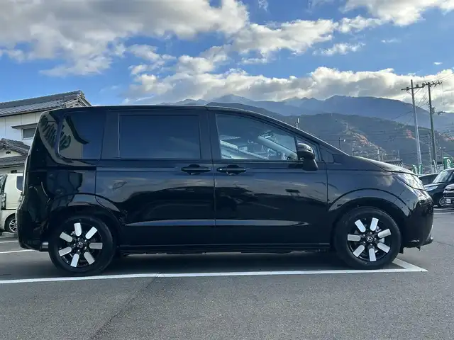 ホンダ フリード ハイブリット e:HEV AIR EX 愛媛県 2025(令7)年 0.1万km クリスタルブラックパール ホンダセンシング/クリアランスソナー/純正15インチアルミホイール/両側パワースライドドア/アダプティブクルーズコントロール/ブラインドスポットモニター/ハーフレザーシート/シートヒーター/前後コーナーセンサー/オートマチックハイビーム/LEDヘッドライト/スマートキー