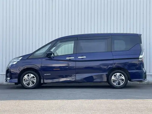 日産 セレナ e－パワー ハイウェイスター V 神奈川県 2020(令2)年 2.8万km アズライトブルー ・純正ＳＤナビ　/・全周囲モニター　/・後席モニター　/・Ｂｌｕｅｔｏｏｔｈ　/・Ｂｌｕ－ｒａｙ　ＤＶＤ　ＣＤ　/・純正ドライブレコーダー　/・フロント＆バックソナー　/・両側パワースライドドア　/・ETC　/・純正フロアマット/・純正アルミホイール/・ＬＥＤヘッドライト/・純正フォグランプ/・リヤサンシェード/・スマートキー/・プッシュスタート