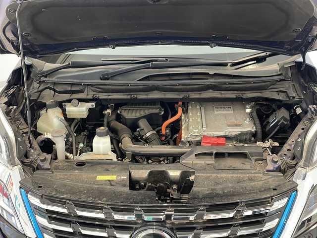 日産 セレナ e－パワー ハイウェイスター V 福井県 2020(令2)年 2.8万km アズライトブルー 純正10インチSDナビ/フルセグTV/アラウンドビューモニター　/純正OPフリップダウンモニター/クルーズコントロール/ETC　/前後純正ドライブレコーダー　/両側ハンズフリーパワースライドドア/ブラインドスポットモニター/クリアランスソナー/レーンキープアシスト/衝突軽減ブレーキ/盗難防止装置/オートライト/LEDヘッドライト/LEDフォグランプ/純正アルミホイール/プッシュスタート/スマートキー/純正フロアマット