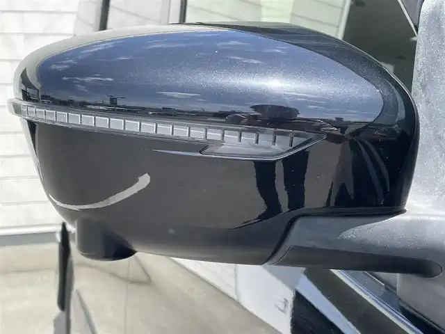 日産 セレナ e－パワー ハイウェイスター V 福岡県 2019(令1)年 5.4万km ダイヤモンドブラック 純正9型SDナビ(フルセグTV/CD/DVD/BT)アラウンドビューモニター後席モニターエマージェンシーブレーキコーナーセンサー両側パワスラクルコンETC防水シートUSBポート純正LEDヘッドライト純正フロアマット純正15インチアルミホイールプッシュスタートスマートキー