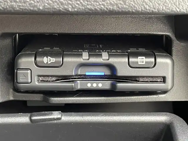 日産 セレナ e－パワー ハイウェイスター V 福岡県 2019(令1)年 5.4万km ダイヤモンドブラック 純正9型SDナビ(フルセグTV/CD/DVD/BT)アラウンドビューモニター後席モニターエマージェンシーブレーキコーナーセンサー両側パワスラクルコンETC防水シートUSBポート純正LEDヘッドライト純正フロアマット純正15インチアルミホイールプッシュスタートスマートキー