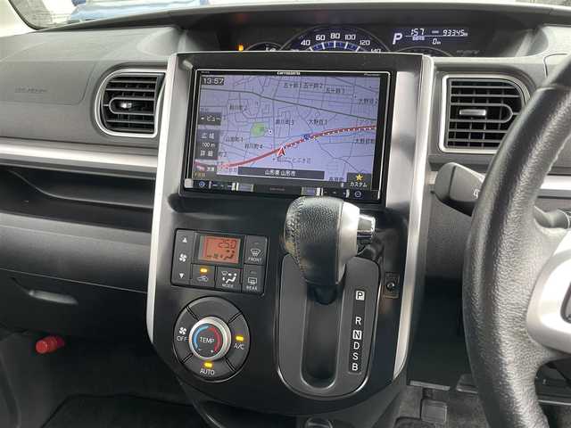 ダイハツ タント カスタム RS 山形県 2015(平27)年 9.4万km パールホワイトⅢ (株)IDOMが運営する【じしゃロン山形店】の自社ローン専用車両になります。/こちらは現金またはオートローンご利用時の価格です。/自社ローンご希望の方は別途その旨お申付け下さい。/Carrozzeriaナビ/（DTV/CD/DVD/FM/AM/Bluetooth）/両側パワースライドドア/ドラレコ/バックカメラ/ETC/ハーフレザー/アイドリングストップ/ステアリングスイッチ/電格ウィンカーミラー/後席サンシェード/D席背面ポケット/フォグランプ/純正フロアマット/横滑り防止/衝突軽減/ISOFIX