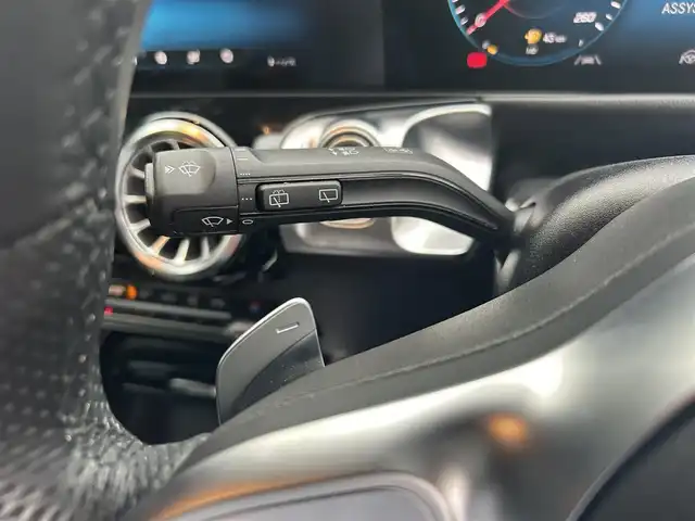 メルセデス・ベンツ ＧＬＢ２００ｄ AMGライン 滋賀県 2020(令2)年 3.3万km 黒 パノラマスライディングルーフ/レザーエクスクルーシブパッケージ/純正ナビ/フルセグテレビ/３６０°カメラ　/パワーバックドア/純正AW/ACC/LKA/BSM/アイドリングストップ/プッシュスタート/ETC