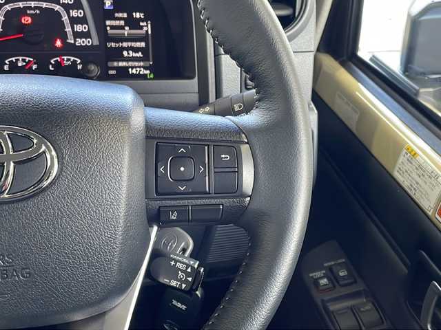 トヨタ ランドクルーザー AX 愛媛県 2024(令6)年 0.2万km ベージュ ワンオーナー/純正ナビ/CD/DVD/SD/BT/TV/バックカメラ/ETC/4WD/・ダウンヒルアシストコントロール/トヨタセーフティセンス/・プリクラッシュセーフティ/・レーンディパーチャーアラート/・クルーズコントロール/革巻きステアリング/・ステアリングスイッチ/MT付きAT/純正フロアマット/純正16インチAW/オートライト/・オートマチックハイビーム/・LEDヘッドライト/・LEDフォグランプ/・ヘッドライトレベライザー/背面タイヤ