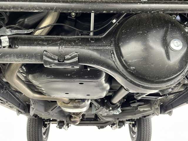 スズキ ジムニー シエラ JC 千葉県 2024(令6)年 0.5万km ブルーイッシュブラックパール3 禁煙車/4WD/衝突軽減ブレーキ/レーンキープ アシスト/コーナーセンサー/クルーズコントロール/アイドリングストップ /プッシュスタート＆スマートキー/ステアリングスイッチ/革巻きステアリング/電動格納ミラー/前席シートヒーター/ウィンカーミラー