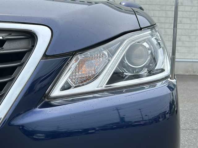 トヨタ クラウン ハイブリッド ロイヤルサルーン 茨城県 2014(平26)年 6.4万km ダークブルーマイカ 純正ナビ/　　BT/ワンセグ/バックカメラ/MTモード付/トランクイージークローザー/HIDオートライト/パワーシート/シートヒーター/純正16インチアルミホイール/スマートキー