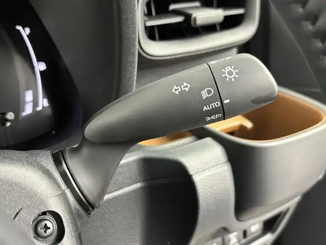 トヨタ シエンタ ハイブリッド Z 埼玉県 2025(令7)年 0.1万km未満 アーバンカーキ 登録済未使用車/純正ナビ/(Bluetooth/USB/AM/FM)/地デジフルセグ/全方位カメラ/前後ドライブレコーダー/ETC2.0/アダプティブクルーズコントロール/車線逸脱警報/ブラインドスポットモニター/衝突軽減ブレーキ/クリアランスソナー/ドライブモードセレクト/電動格納ミラー/ステアリングリモコン/プッシュスタート/純正15インチアルミホイール