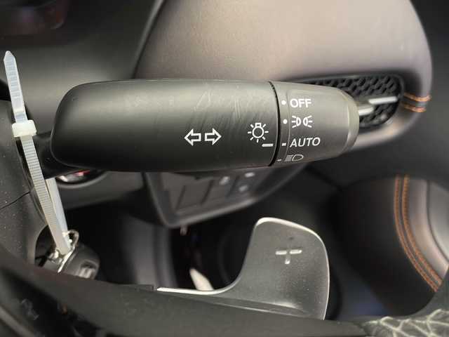 ホンダ ＺＲ－Ｖ ハイブリッド e:HEV Z 長野県 2023(令5)年 2.9万km アーバンチタニウムメタリック 4WD/寒冷地仕様/純正ナビ/（フルセグ/Bluetooth/AM/FM）/全方位モニター/BOSEサウンド/ETC2.0/前後ドライブレコーダー/電動リアゲート/衝突軽減ブレーキ/レーンキープアシスト/レーダークルーズコントロール/ブラインドスポットモニター/前後コーナーセンサー/前席シートヒーター/ステアリングヒーター/前席パワーシート（D席メモリ付き）/LEDヘッドライト/ダウンヒルアシストコントロール/ステアリングスイッチ/置くだけ充電/スマートキー