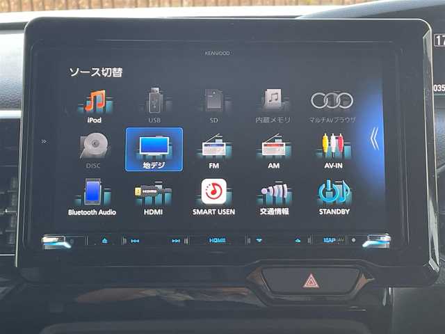 ホンダ Ｎ ＢＯＸ カスタム L ターボ 滋賀県 2022(令4)年 3.6万km プラチナホワイトパール ガソリン/2WD/CVT/社外マット(無限)/社外バイザー(無限）/両側パワースライドドア/９インチ社外ナビ【MVD-908HDL】/（FM/AM/CD/DVD/フルセグ/Bluetooth/SD/HDMI)/前後ドライブレコーダー/ETC/バックカメラ/Ｈｏｎｄａ ＳＥＮＳＩＮＧ/・踏み間違いブレーキアシスト/・プリクラッシュブレーキアシスト/・クルーズコントロール/・レーンキープアシスト/・標識検知機能/コーナー・バックセンサー/運転席・助手席シートヒーター/電動格納ミラー/電子パーキング/ブレーキホールド/本革巻きステアリング/ステアリングスイッチ/オートライト/ヘッドライトレベリング/LEDヘッドライト/フルオートエアコン/プッシュスタート/スマートキー/USB端子