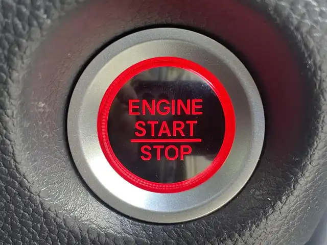 ホンダ Ｎ ＢＯＸ カスタム L ターボ 滋賀県 2022(令4)年 3.6万km プラチナホワイトパール ガソリン/2WD/CVT/社外マット(無限)/社外バイザー(無限）/両側パワースライドドア/９インチ社外ナビ【MVD-908HDL】/（FM/AM/CD/DVD/フルセグ/Bluetooth/SD/HDMI)/前後ドライブレコーダー/ETC/バックカメラ/Ｈｏｎｄａ ＳＥＮＳＩＮＧ/・踏み間違いブレーキアシスト/・プリクラッシュブレーキアシスト/・クルーズコントロール/・レーンキープアシスト/・標識検知機能/コーナー・バックセンサー/運転席・助手席シートヒーター/電動格納ミラー/電子パーキング/ブレーキホールド/本革巻きステアリング/ステアリングスイッチ/オートライト/ヘッドライトレベリング/LEDヘッドライト/フルオートエアコン/プッシュスタート/スマートキー/USB端子
