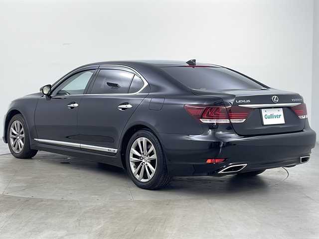 レクサス ＬＳ 600hL 道央・札幌 2015(平27)年 7.5万km ブラック ・4WD/・純正SDナビTV＆DVD＆BT/・バックカメラ/・クルーズコントロール/・レーンキープアシスト/・HEIGHT HIGH/・ブラインドスポットモニター/・オートマチックハイビーム/・レザーシート/・パワーシート/・マークレビンソン/・ハンドルヒーター/・シートヒーター/・エアーシート/・プッシュスタート/・スマートキー/・スペアキー/・オートワイパー/・パワーバックドア/・ウット調革巻きステアリング/・電動サンシード/・ミラーヒーター/・オートライト/・LEDヘッドライトフォグ/・空気圧センサー/・ステアリングスイッチ/・SPORT・COMFORTECOモード/・横滑り防止/・SNOWモード