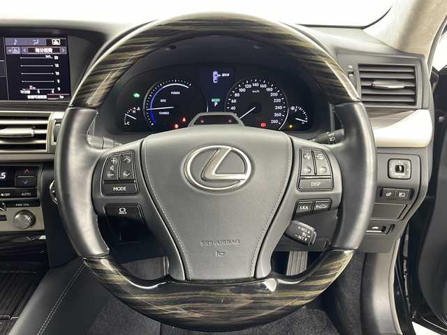 レクサス ＬＳ 600hL 道央・札幌 2015(平27)年 7.5万km ブラック ・4WD/・純正SDナビTV＆DVD＆BT/・バックカメラ/・クルーズコントロール/・レーンキープアシスト/・HEIGHT HIGH/・ブラインドスポットモニター/・オートマチックハイビーム/・レザーシート/・パワーシート/・マークレビンソン/・ハンドルヒーター/・シートヒーター/・エアーシート/・プッシュスタート/・スマートキー/・スペアキー/・オートワイパー/・パワーバックドア/・ウット調革巻きステアリング/・電動サンシード/・ミラーヒーター/・オートライト/・LEDヘッドライトフォグ/・空気圧センサー/・ステアリングスイッチ/・SPORT・COMFORTECOモード/・横滑り防止/・SNOWモード